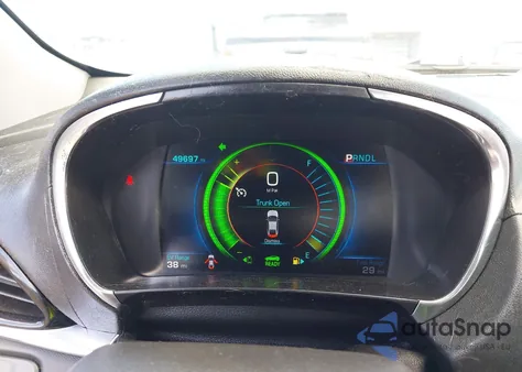 2017 Chevrolet Volt Premier z USA, uszkodzony, nr VIN 1G1RB6S57HU107640